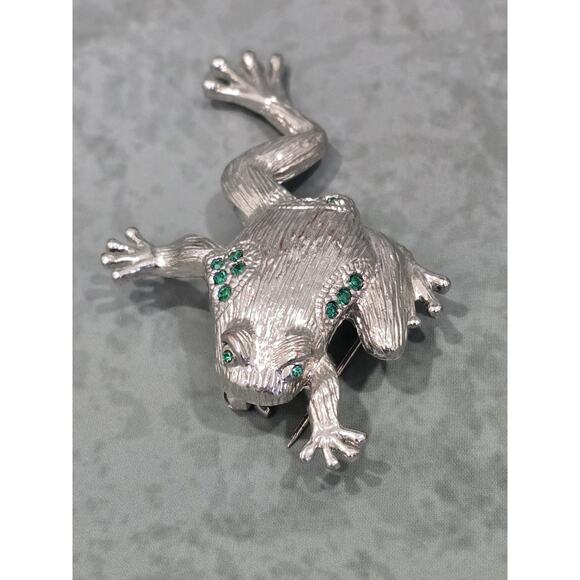 Vintage Frog Brooch Pin - Silver Tone with Green Shimmering Stones - Picture 1 of 3